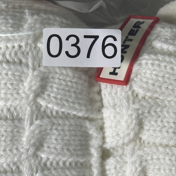 Hunter Rain Boot Fleece Liner with Cable Trim, White Ivory Cream, Size Women's M - Picture 7 of 7